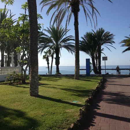 Dadas * Playa de las Americas (Tenerife)